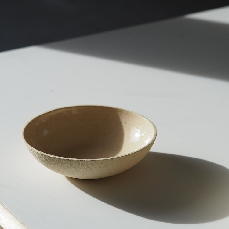 ASSIETTE CREUSE SABLE TRANSPARENT Ø20CM