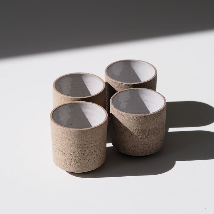 GOBELET MOYEN GRIS BLANC Ø7CM