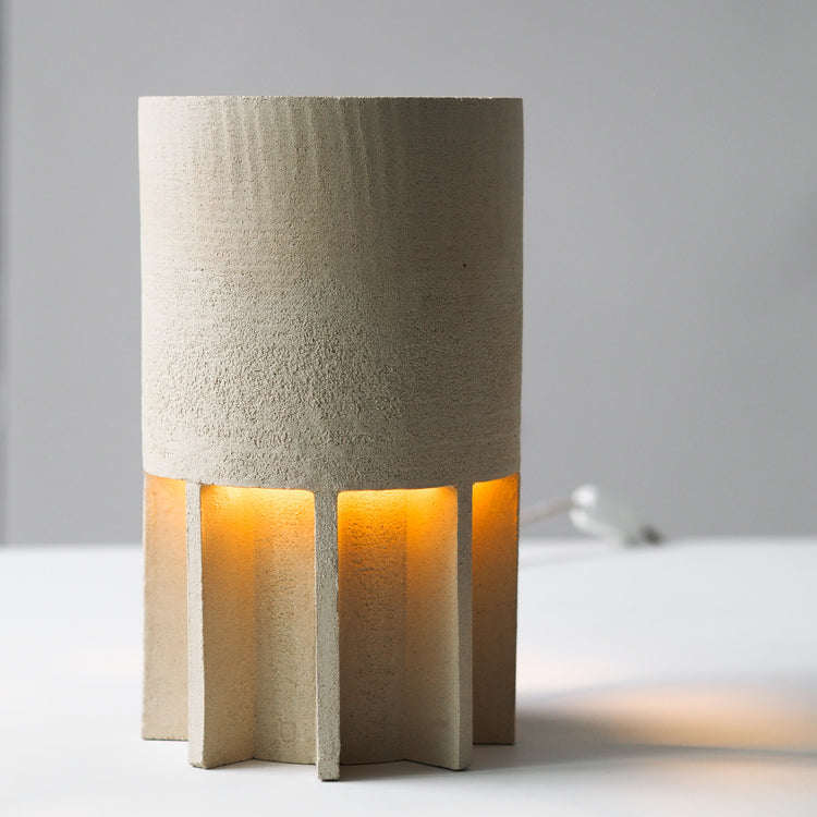LAMPE SUR PIED MOYENNE SABLE TRANSPARENT Ø20CM