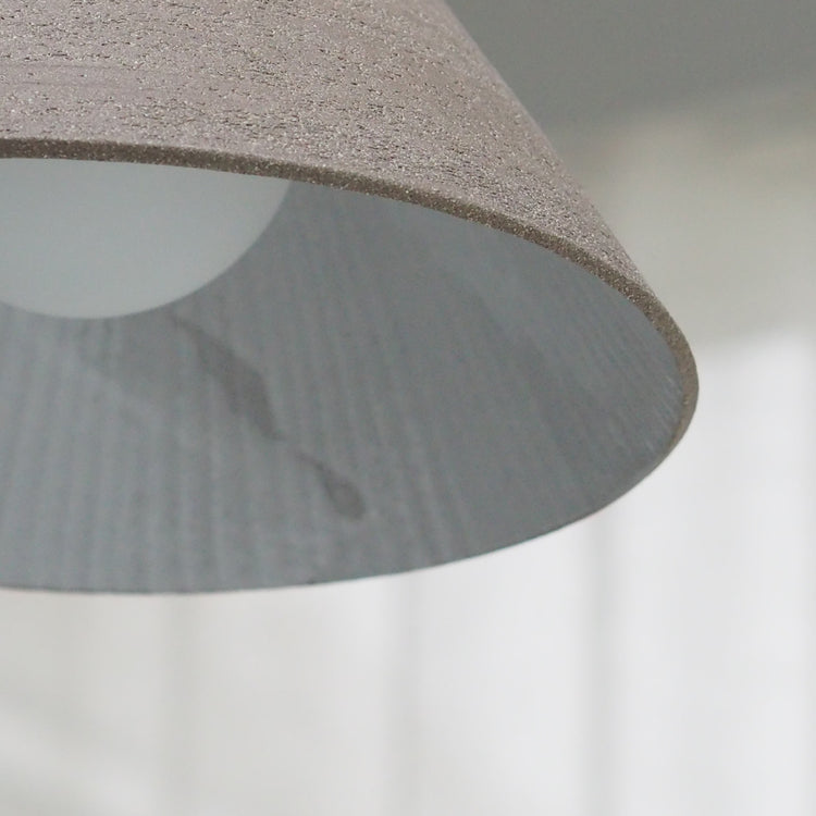 SUSPENSION TAILLE M GRES GRIS Ø23CM H14CM