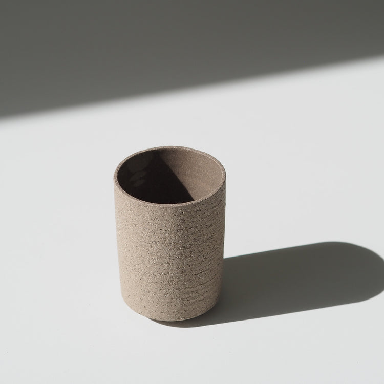 GOBELET ALLONGÉ GRIS TRANSPARENT Ø7,5CM