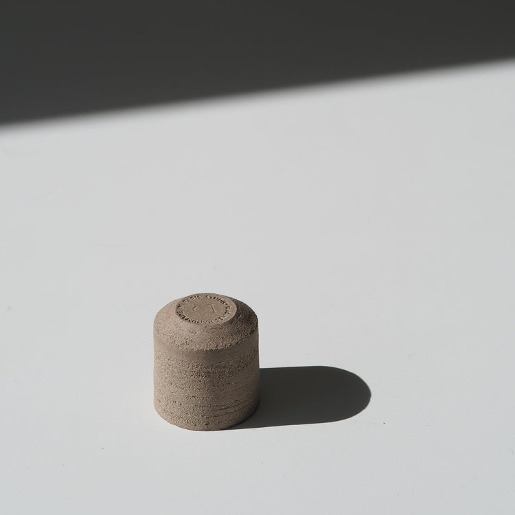GOBELET EXPRESSO GRIS BLANC Ø6CM