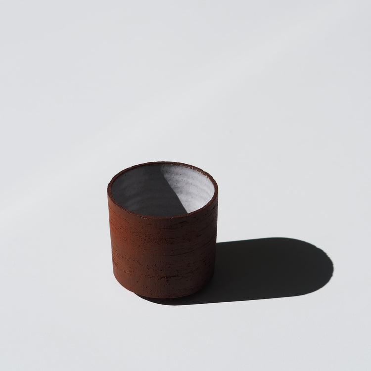 GOBELET MOYEN ROUGE BLANC Ø7CM