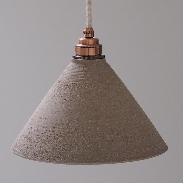 SUSPENSION TAILLE M GRES GRIS Ø23CM H14CM